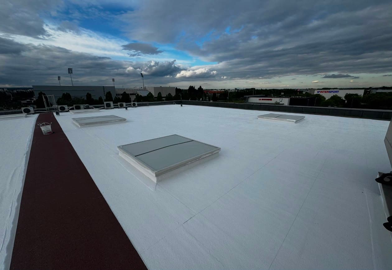 Chantier Cool Roof — toiture traitée (1)